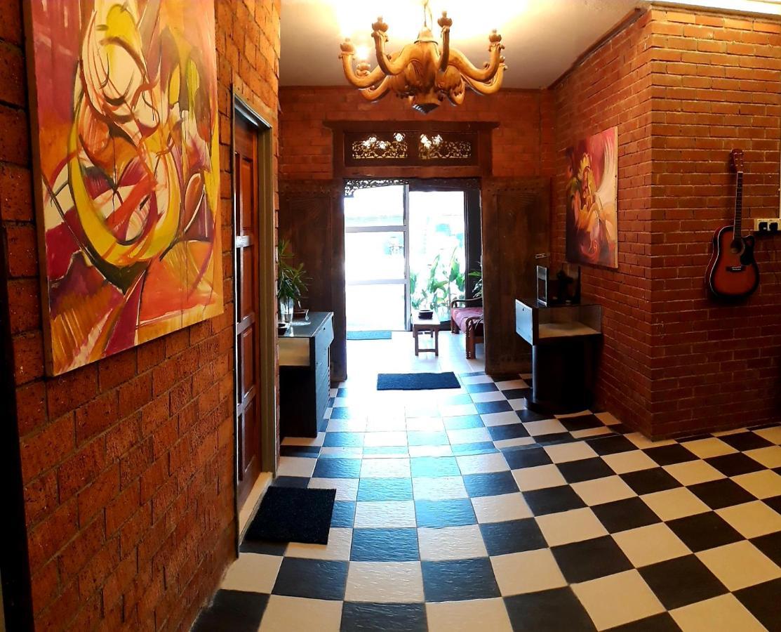 Auberge de jeunesse Dorm Master à Padang Mat Sirat Extérieur photo
